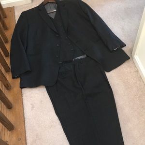 A man’s 100% wool with matching Vest